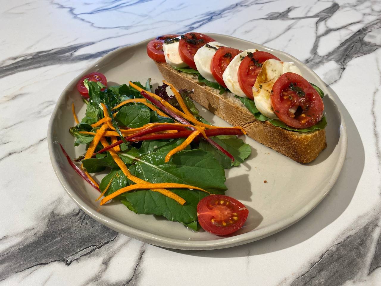 SUDA MOZARELLALI TOAST