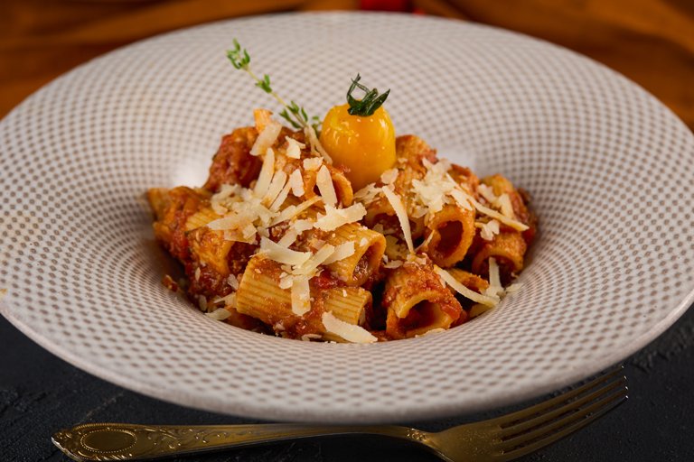 Rigatoni Bolognese