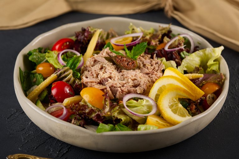 Tonbalıklı Salata